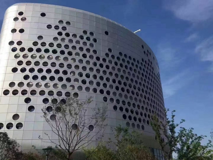 冲孔氟碳铝单板外墙装饰